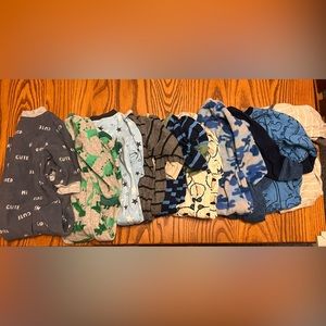 Baby boy 0-3 month fleece and cotton sleeper pajamas bundle